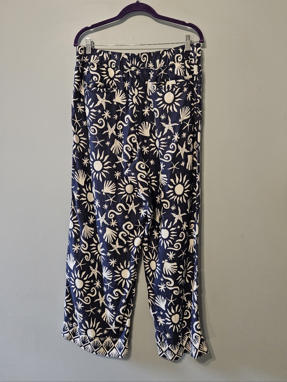 C&C California Navy and White Linen Print Pants - Picture 3 of 4